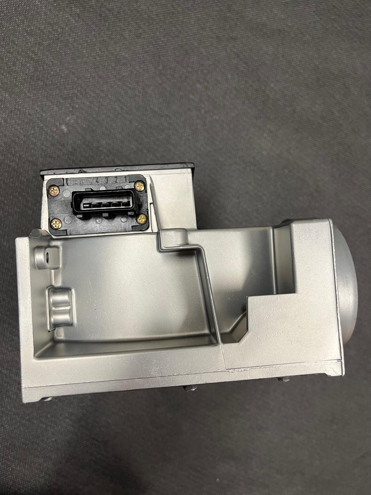 Debitmetre | debimetre | mass air flow | air flow meter | AFM | MAF | luftmengenmesser | luchthoeveelheidsmeter | flussometro aria | medicor de flujo de air |